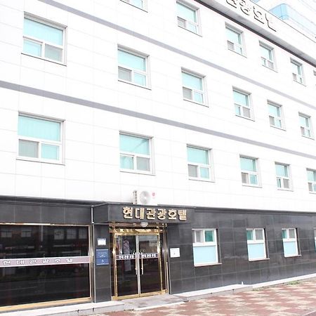 Hyundai Tourist Hotel Чечжу Екстер'єр фото